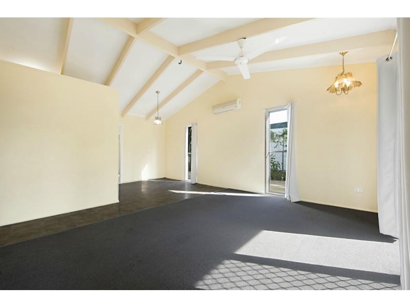 15 Palm Drive, Deeragun QLD 4818