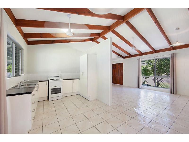 1 Petersen Court, Douglas QLD 4814