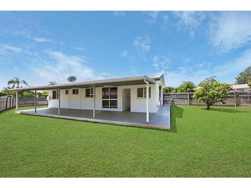 1 Petersen Court, Douglas QLD 4814