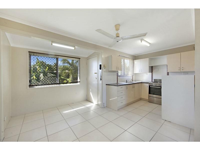 16 Coates Street, Mount Louisa QLD 4814