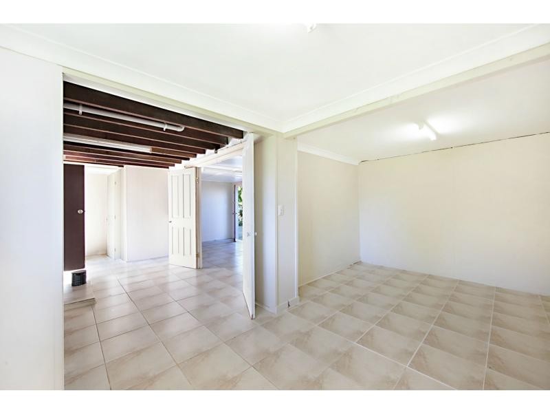 16 Coates Street, Mount Louisa QLD 4814