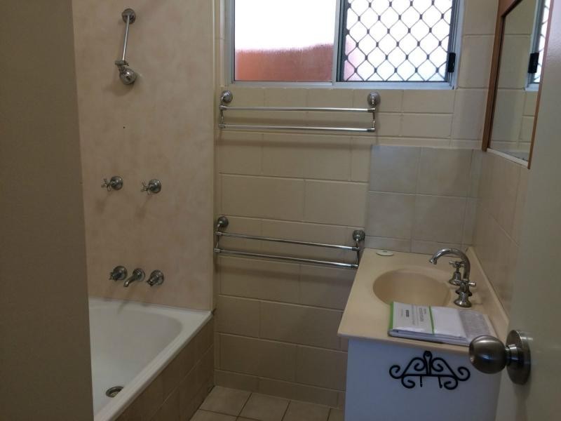 37 Tapiolas Avenue, Kirwan QLD 4817