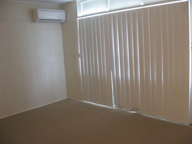4/201 Kings Road, Pimlico QLD 4812