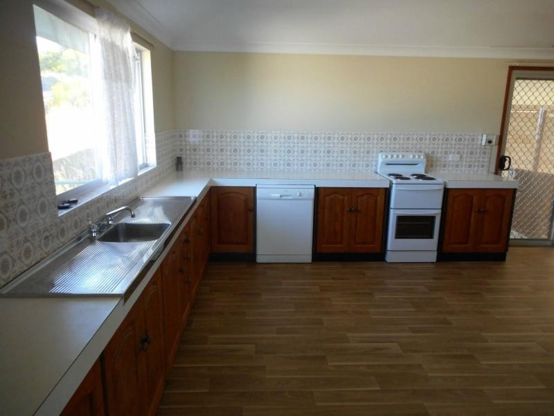 7 Hillside Crescent, Townsville City QLD 4810