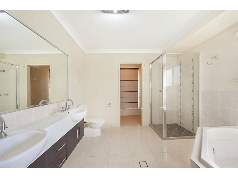 5 Britomart Street, Bushland Beach QLD 4818