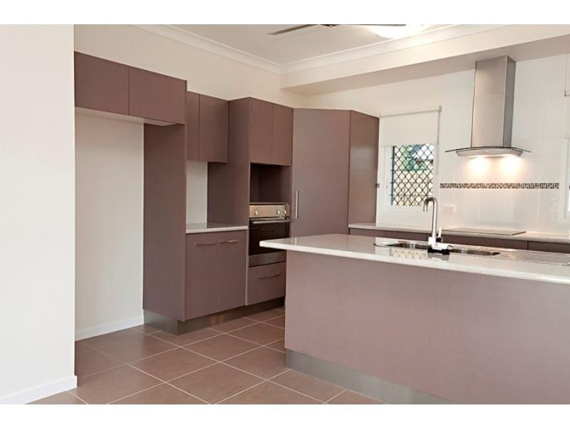 3/21 The Avenue, Hermit Park QLD 4812