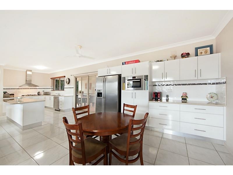 11 Kregor Street, Mount Low QLD 4818