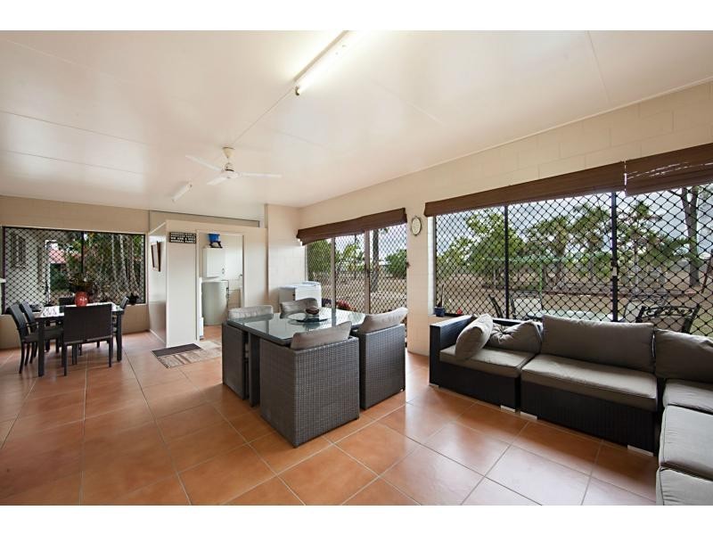 11 Kregor Street, Mount Low QLD 4818