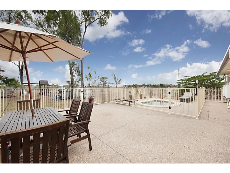 11 Kregor Street, Mount Low QLD 4818