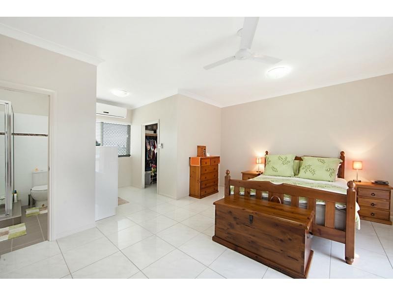 11 Kregor Street, Mount Low QLD 4818