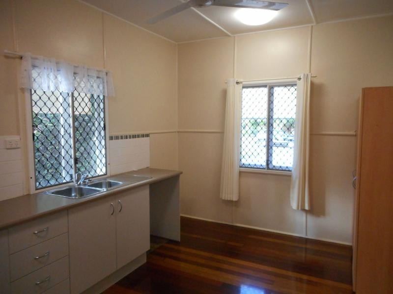 15 Webster Street, Mundingburra QLD 4812