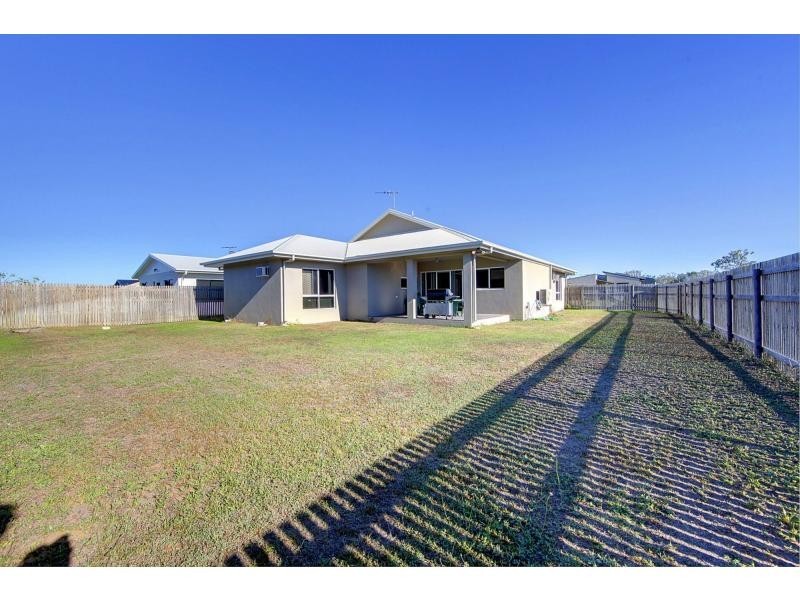 149 Daintree Drive, Bushland Beach QLD 4818