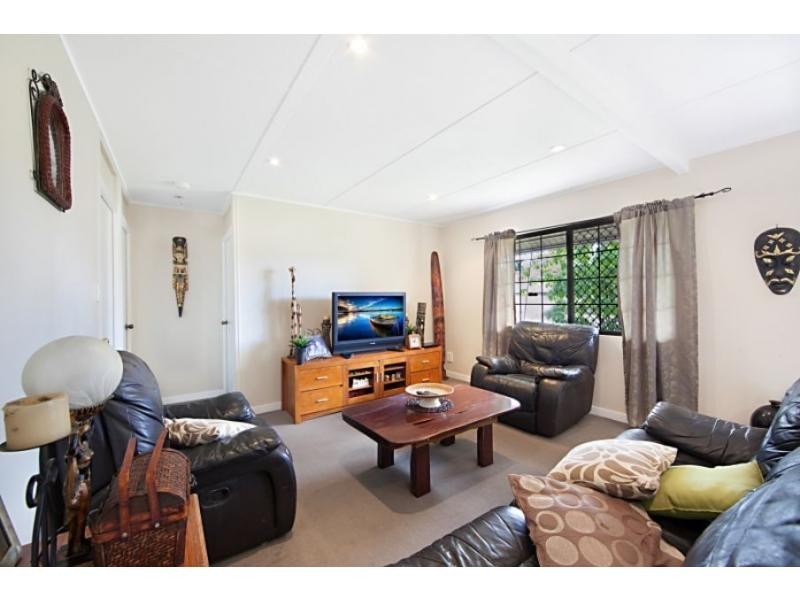 6 Emerald Street, Kirwan QLD 4817
