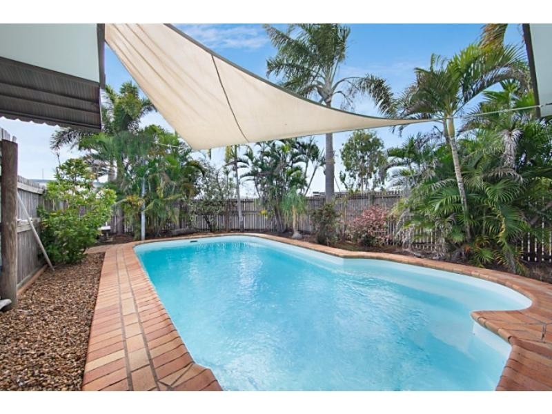 6 Emerald Street, Kirwan QLD 4817