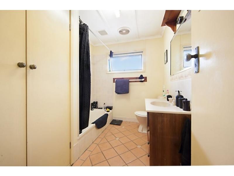 18 Lancaster Street, Garbutt QLD 4814