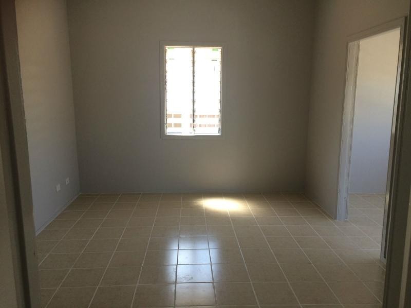 28 Clarendon Street, Hyde Park QLD 4812