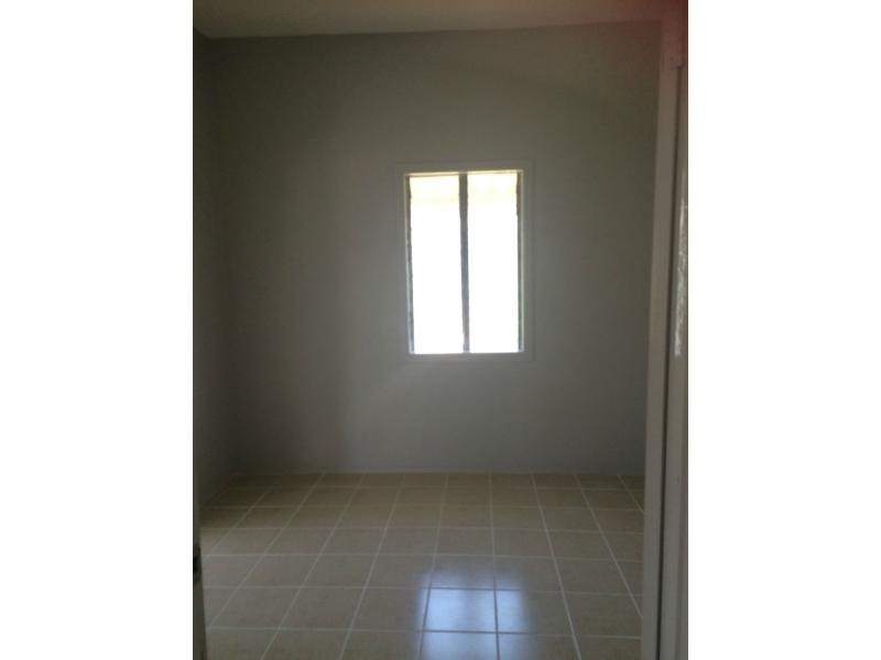 28 Clarendon Street, Hyde Park QLD 4812