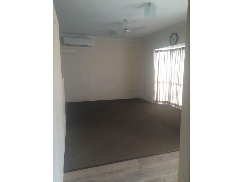 31 Dalkeith Crescent, Mount Louisa QLD 4814