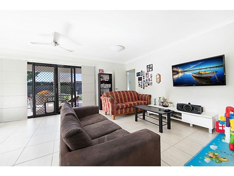 5 Black Apple Avenue, Mount Low QLD 4818