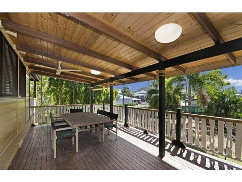 1 Tenth Avenue, Railway Estate QLD 4810