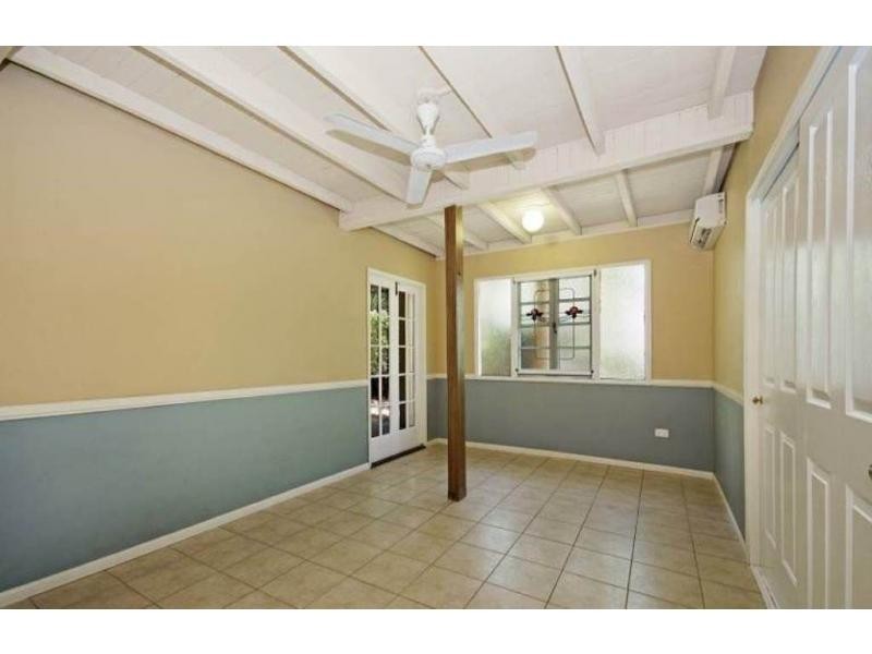 1 Tenth Avenue, Railway Estate QLD 4810