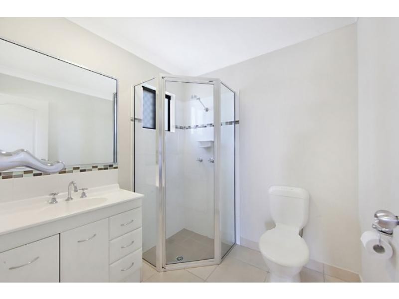 31 Hillock Crescent, Bushland Beach QLD 4818