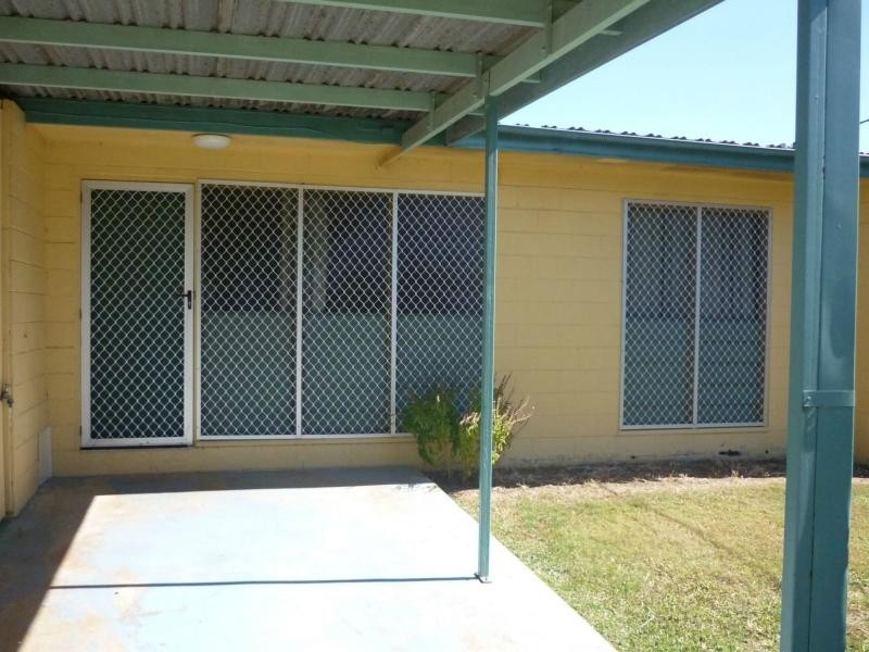 1/9 Bent Street, Mundingburra QLD 4812