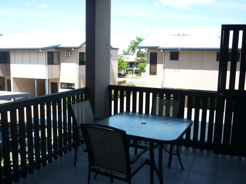 12/53-55 Kings Road, Pimlico QLD 4812