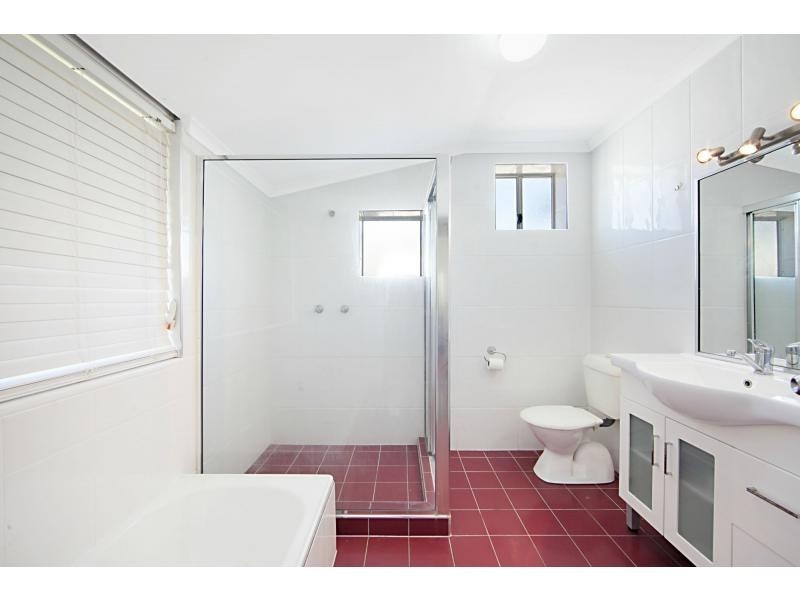 34 Ackers Street, Hermit Park QLD 4812