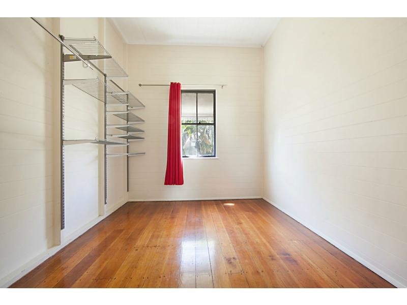 34 Ackers Street, Hermit Park QLD 4812