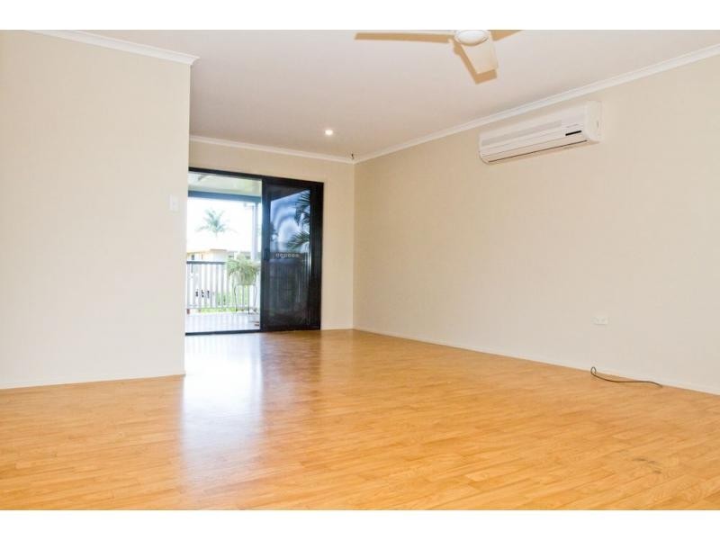 8 Legge Court, Mount Louisa QLD 4814