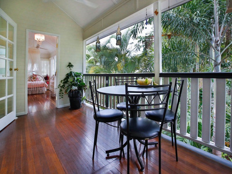 3 Echlin Street, West End QLD 4810