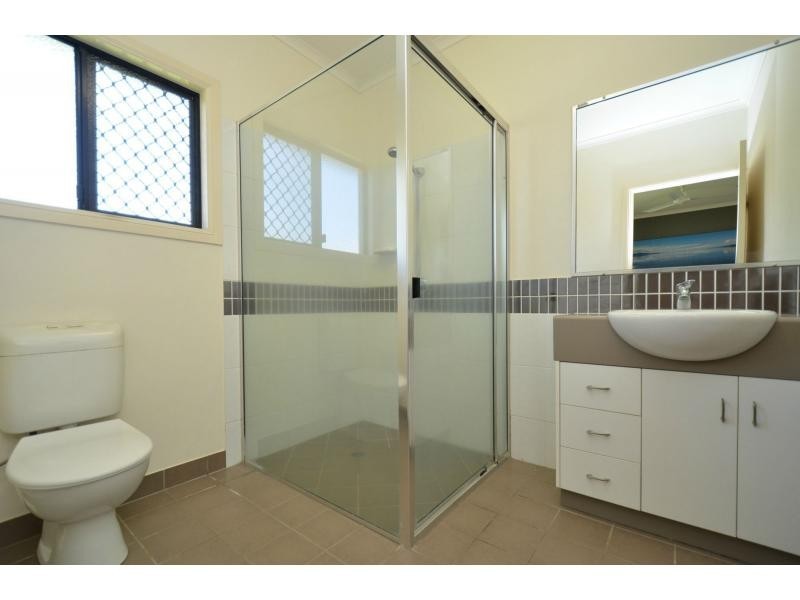 30 Thorn Street, Mount Louisa QLD 4814