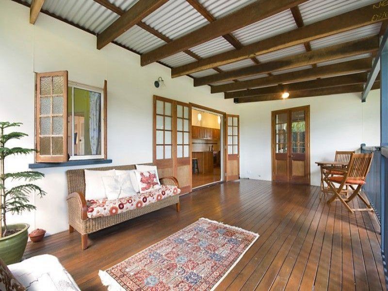 31 Ahearne Street, Hermit Park QLD 4812