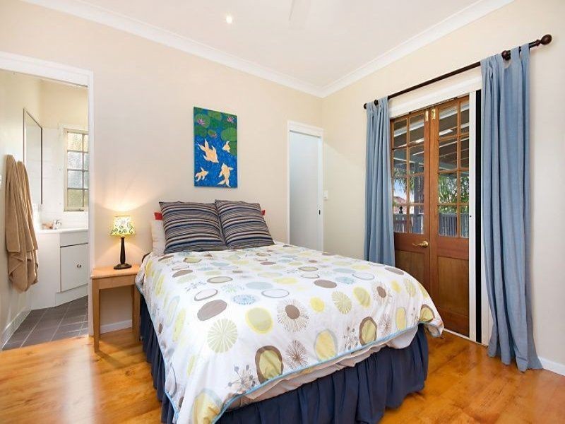 31 Ahearne Street, Hermit Park QLD 4812