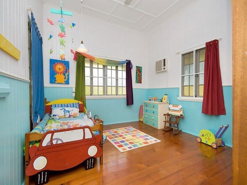 31 Ahearne Street, Hermit Park QLD 4812