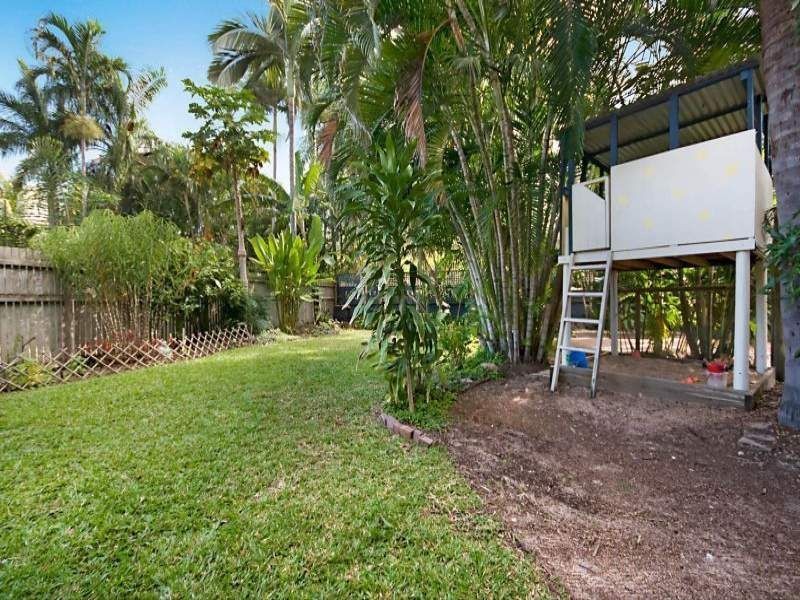 31 Ahearne Street, Hermit Park QLD 4812