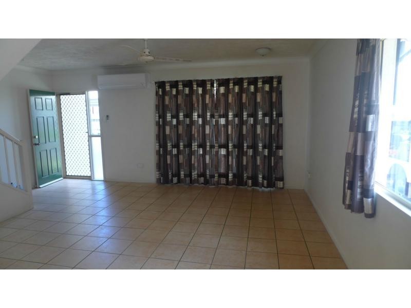 4/11 Albert Street, Cranbrook QLD 4814