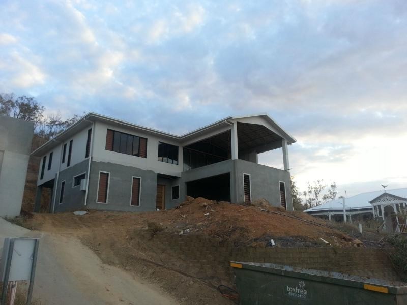 9 Phantom Place, Mount Louisa QLD 4814