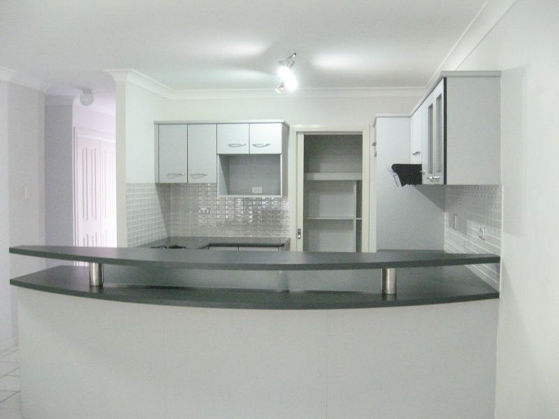 2/29 Soule Street, Hermit Park QLD 4812