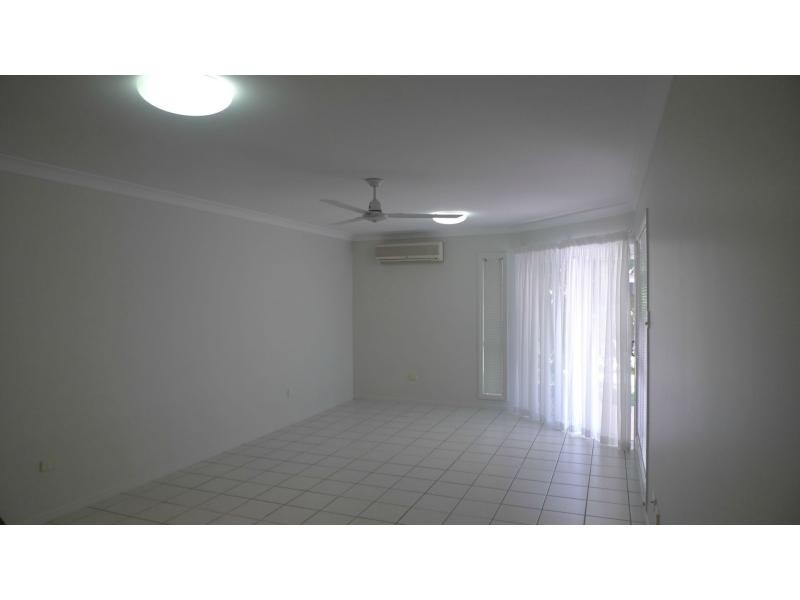 2/29 Soule Street, Hermit Park QLD 4812