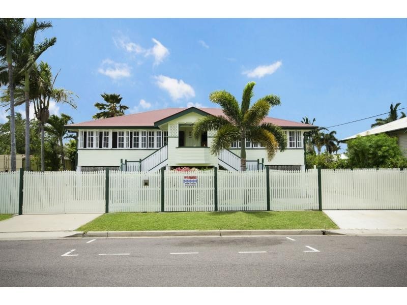 1/4 Soule Street, Hermit Park QLD 4812