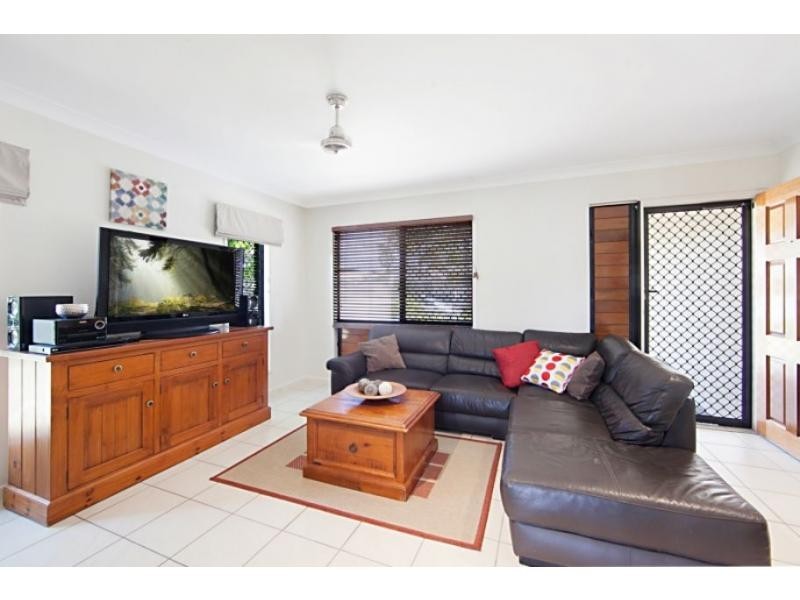 15 Chichester Avenue, Kirwan QLD 4817