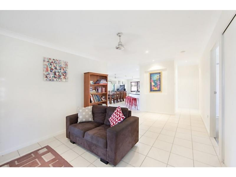 15 Chichester Avenue, Kirwan QLD 4817