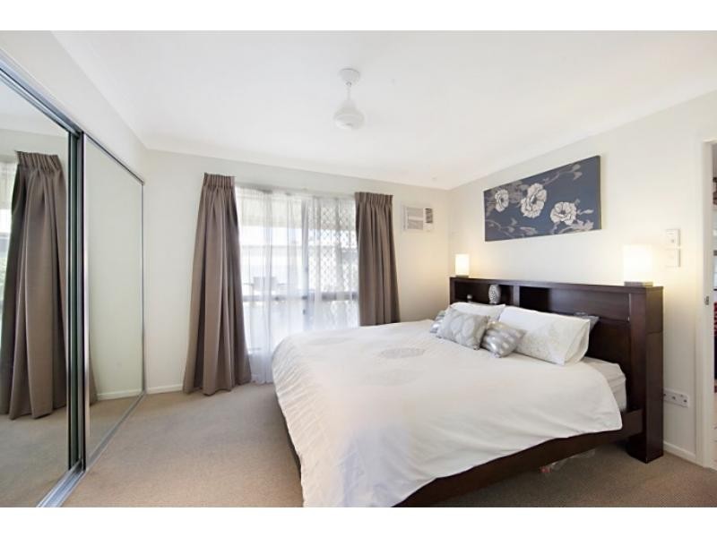 15 Chichester Avenue, Kirwan QLD 4817