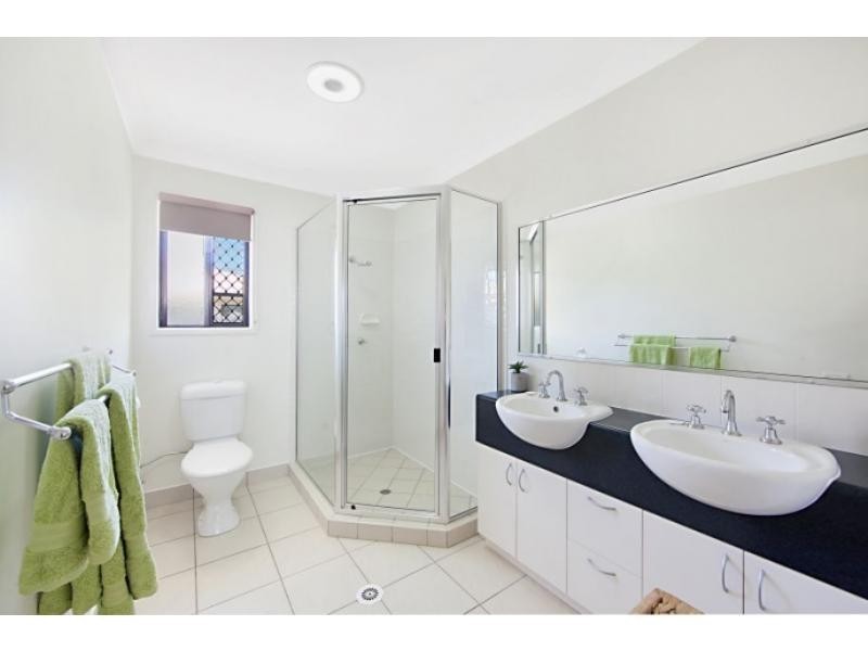 15 Chichester Avenue, Kirwan QLD 4817