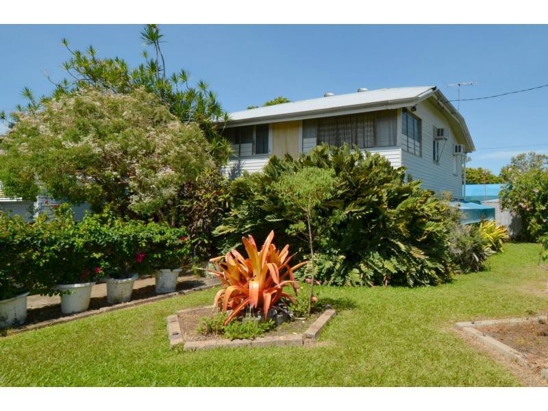 24 Mango Avenue, Mundingburra QLD 4812