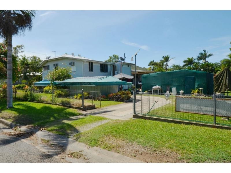 24 Mango Avenue, Mundingburra QLD 4812