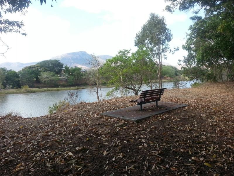 24 Mango Avenue, Mundingburra QLD 4812