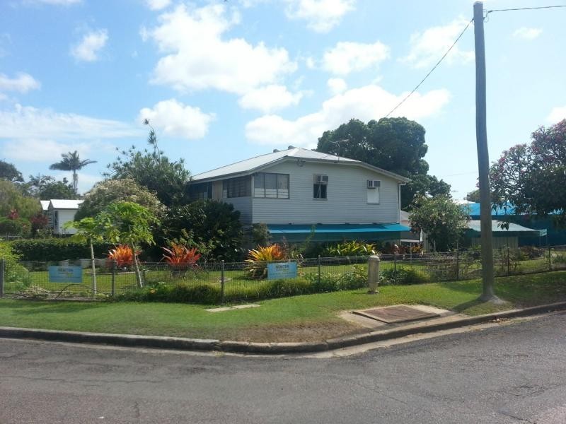 24 Mango Avenue, Mundingburra QLD 4812